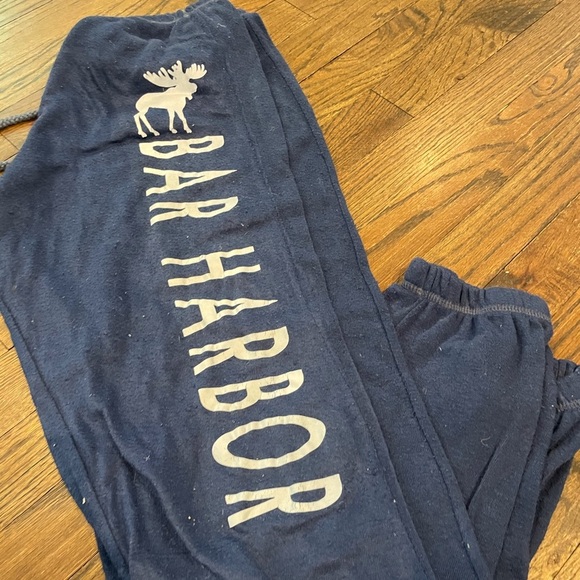 Ocean drive bar harbor sweats L - Picture 2 of 3